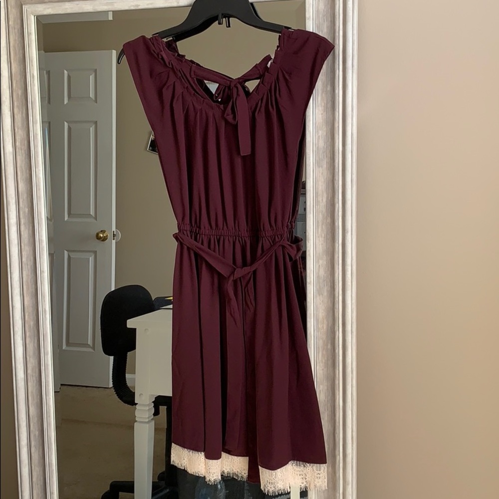 NEW WITH TAGS!! Pleated lace hem dress